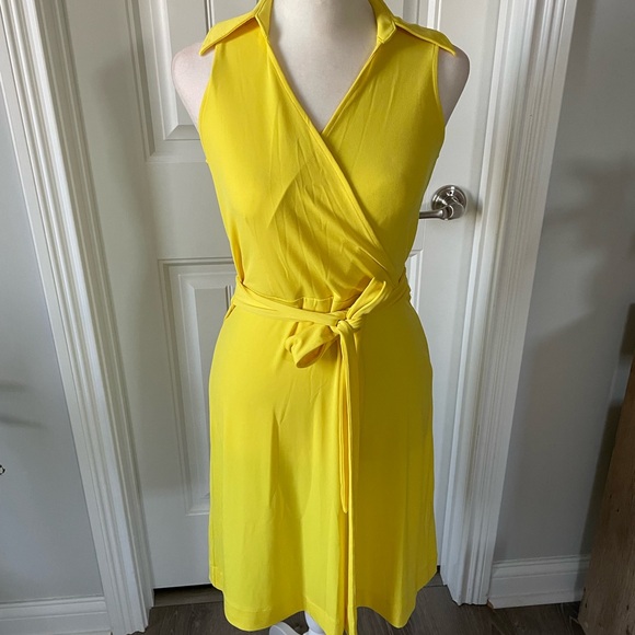New York & Company Yellow Sleeveless Jersey Wrap Dress (XS) - Picture 3 of 5
